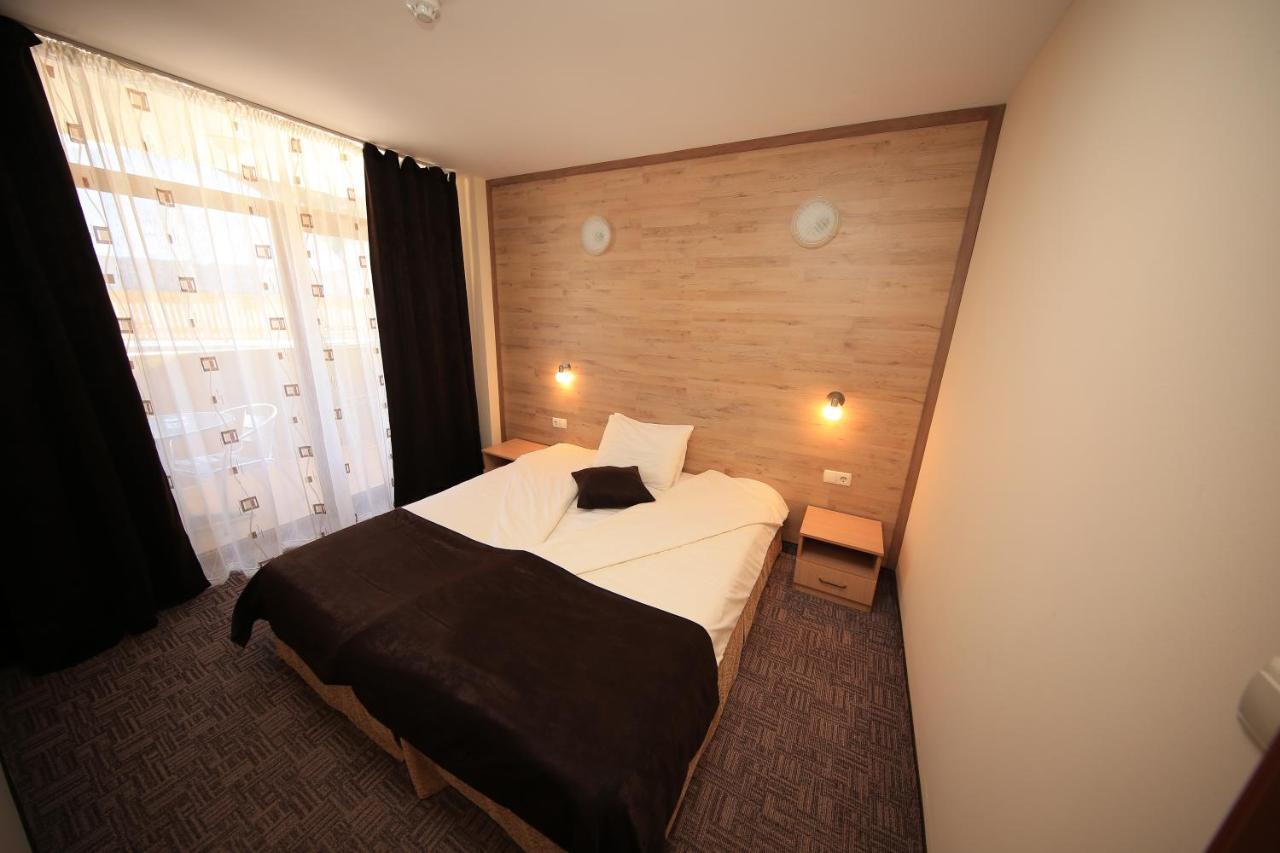 Thermal Spa Hotel Roman Bath Banya  Bagian luar foto